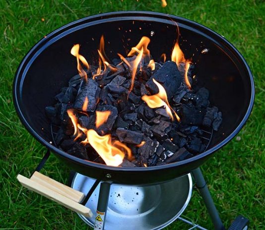how much charcoal to use-kitchengazette.com